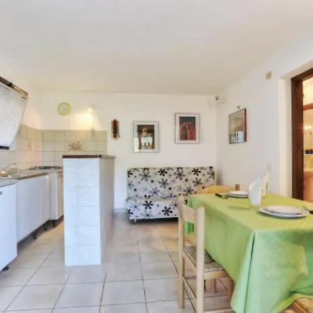 Le Querce App. Ginestra 卡波利韦里